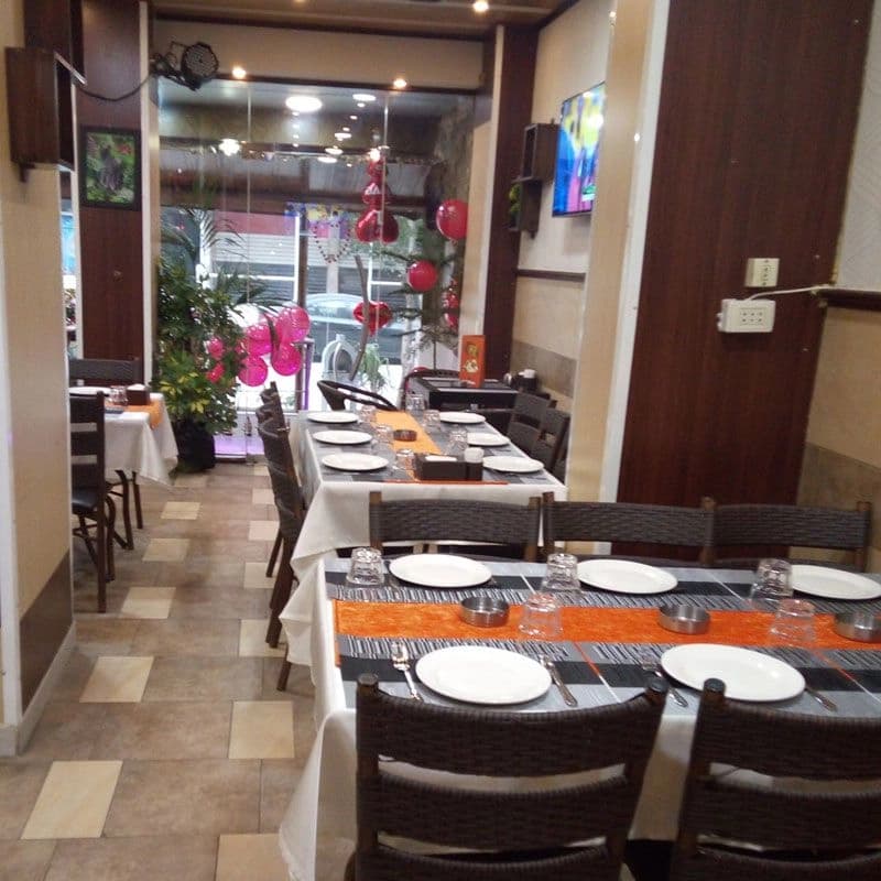 Araq Al-Yasmin Restaurant